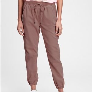 Gap Ribbed Pull-on Joggers